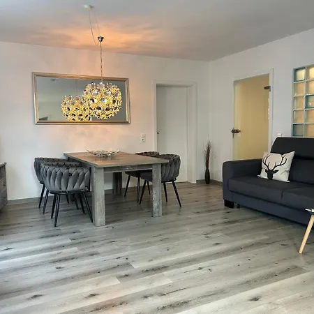 Trunk Direkt An Den Weinbergen, Parkplatz, Terrasse Mit Grill Und Lounge