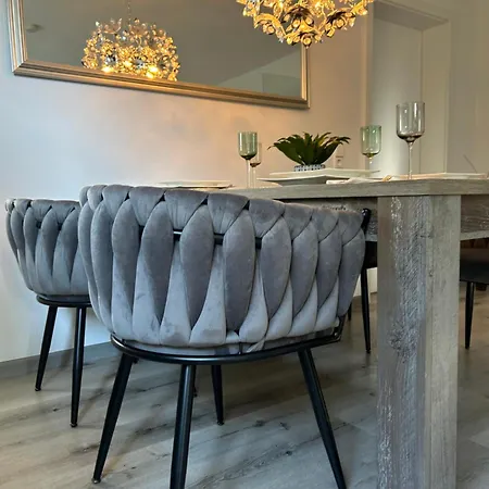 Trunk Direkt An Den Weinbergen, Parkplatz, Terrasse Mit Grill Und Lounge Appartement