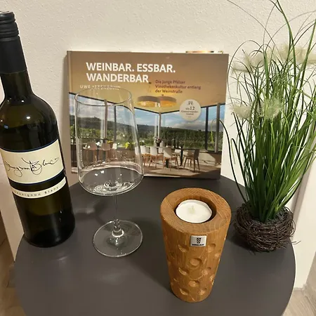 Daire Trunk, Kuehl, Direkt An Den Weinbergen, Parkplatz, Terrasse Mit Grill Und Lounge *