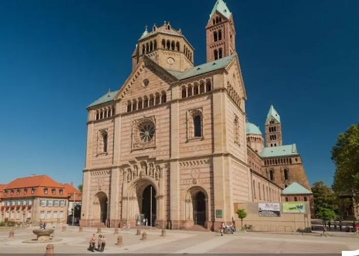 Apartamento Trunk Direkt An Den Weinbergen, Parkplatz, Terrasse Mit Grill Und Lounge